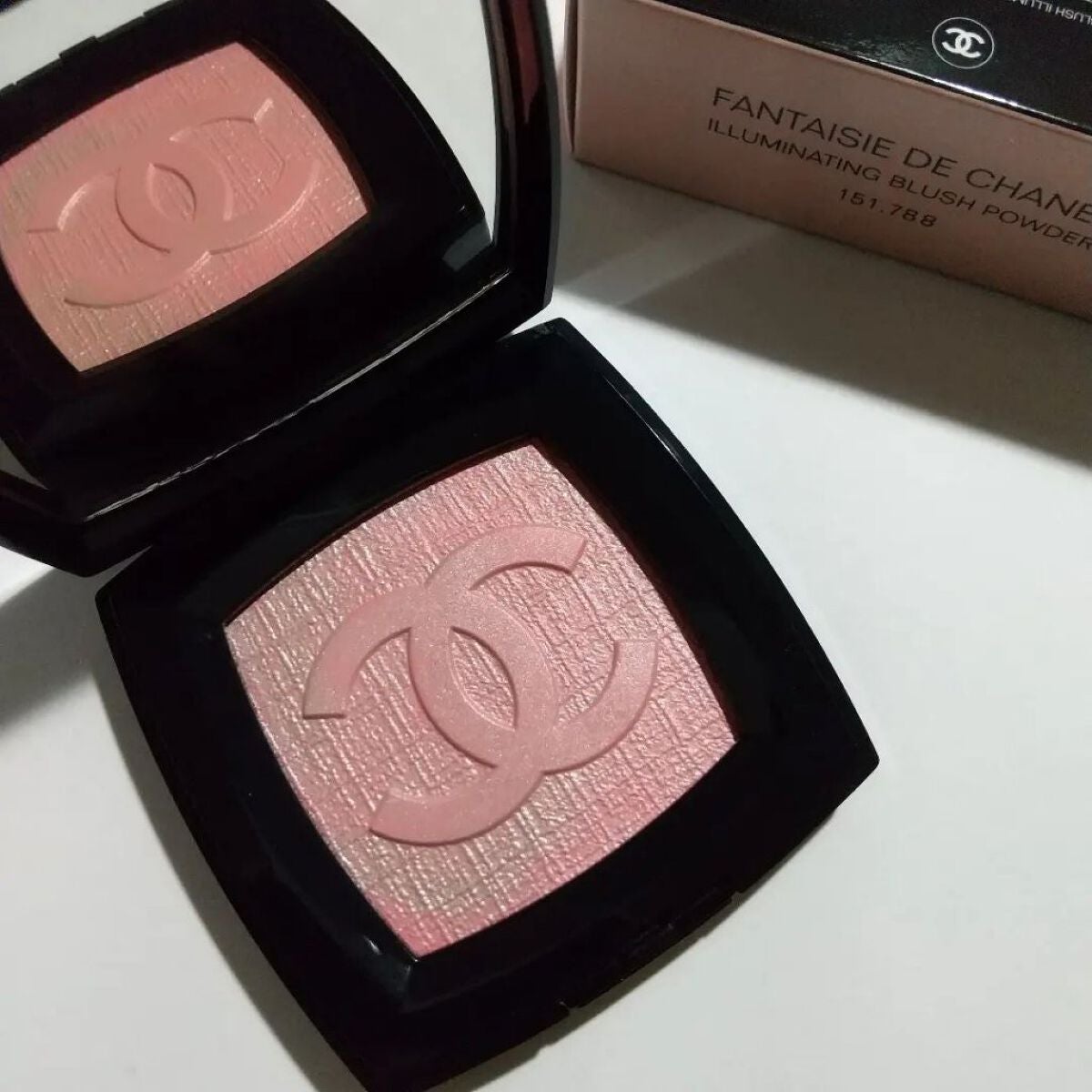 レ キャトル オンブル/CHANEL/アイシャドウパレットを使ったクチコミ(3枚目)