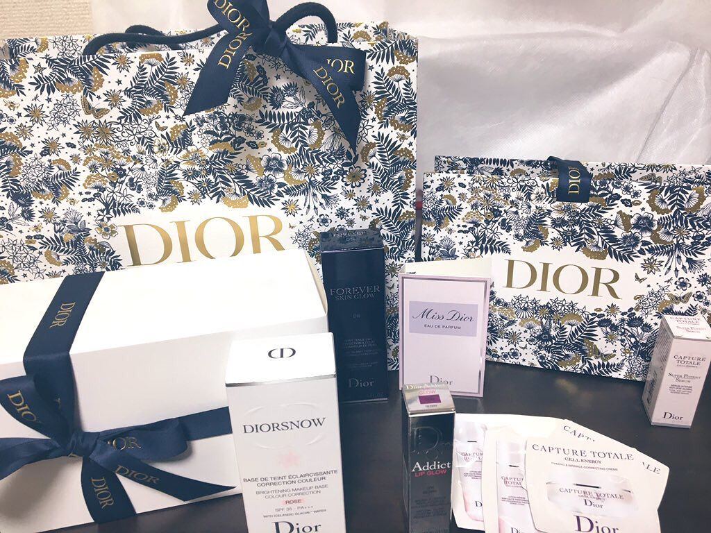 【旧】スノー メイクアップ ベース UV35 SPF35／PA+++/Dior/化粧下地を使ったクチコミ（1枚目）