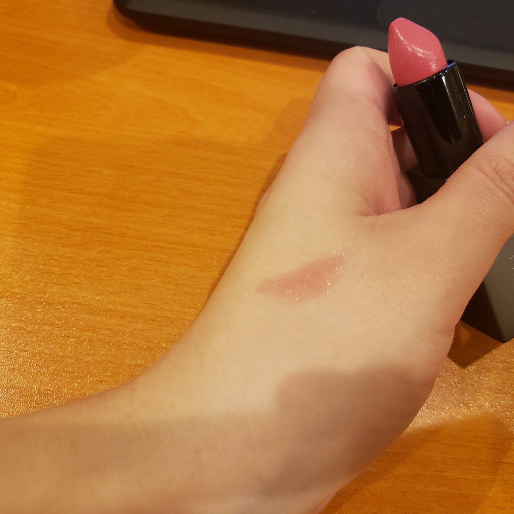 デアリングリィデミュアリップスティック/THREE/口紅を使ったクチコミ（2枚目）