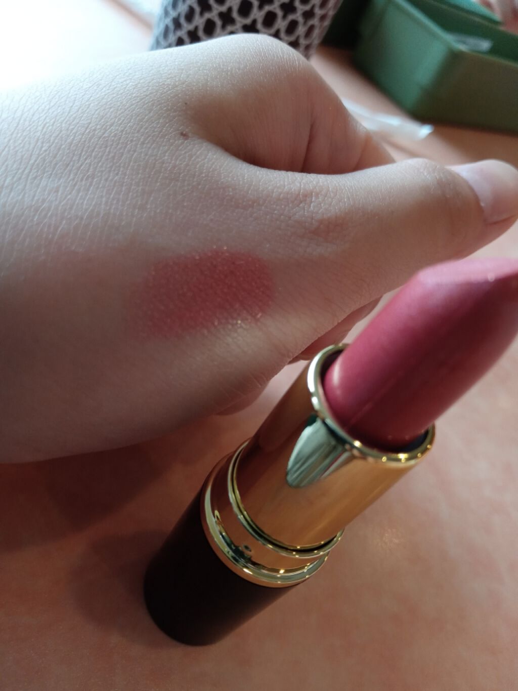 @かりん on LIPS 「はい、どうもこんにちは❗かりんでーす❗ポッ今回私がレビューさ..」(4枚目)