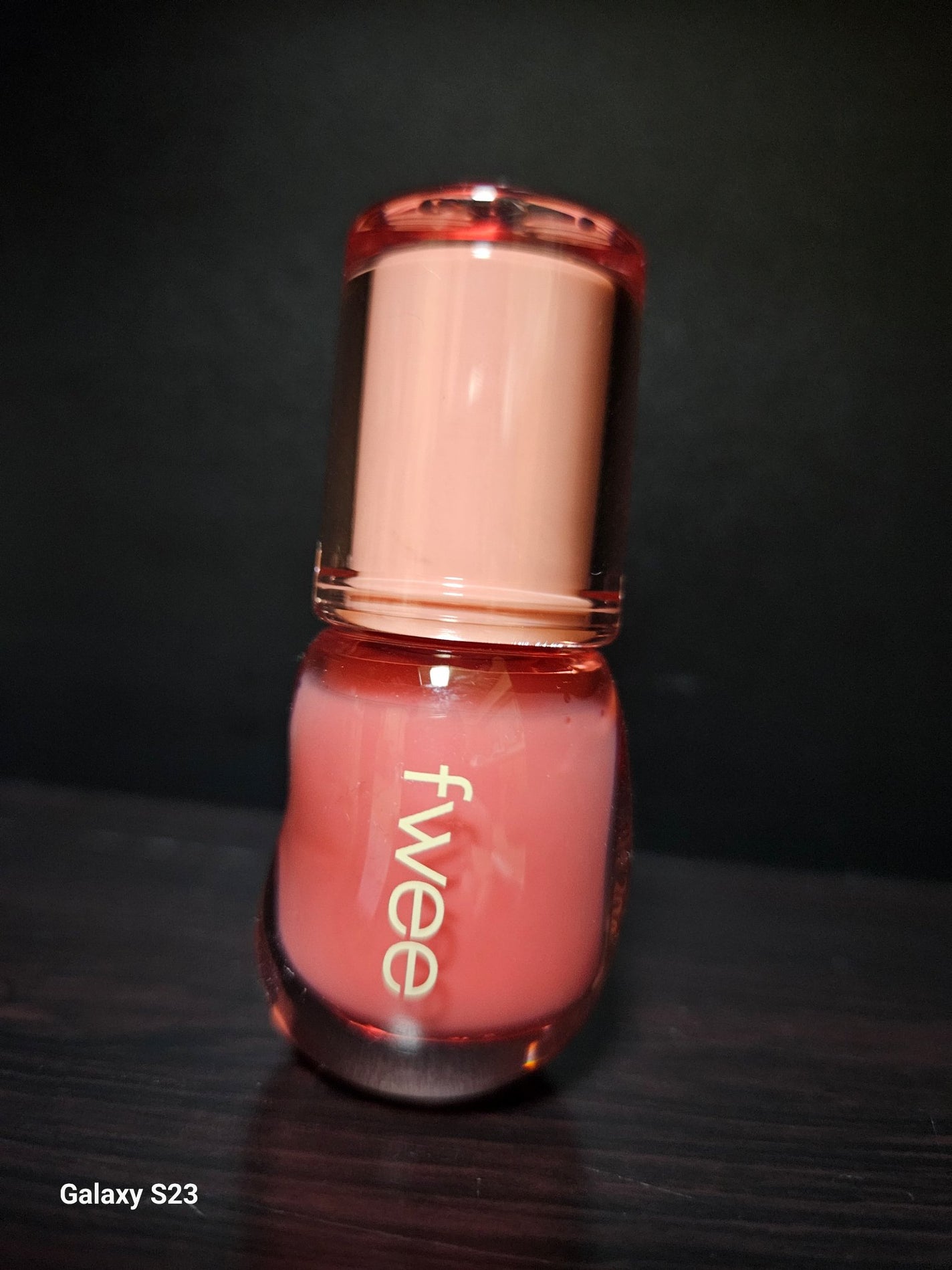 フィー 3Dボリューミンググロス/fwee/リップグロスを使ったクチコミ(2枚目)