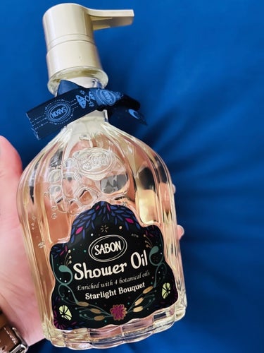 SABON シャワーオイル スターライト・ブーケのクチコミ「【まだ間に合うクリスマスプレゼント🎁🎄】


SABONのシャワーオイル🫧

SABONのホリ.....」（2枚目）