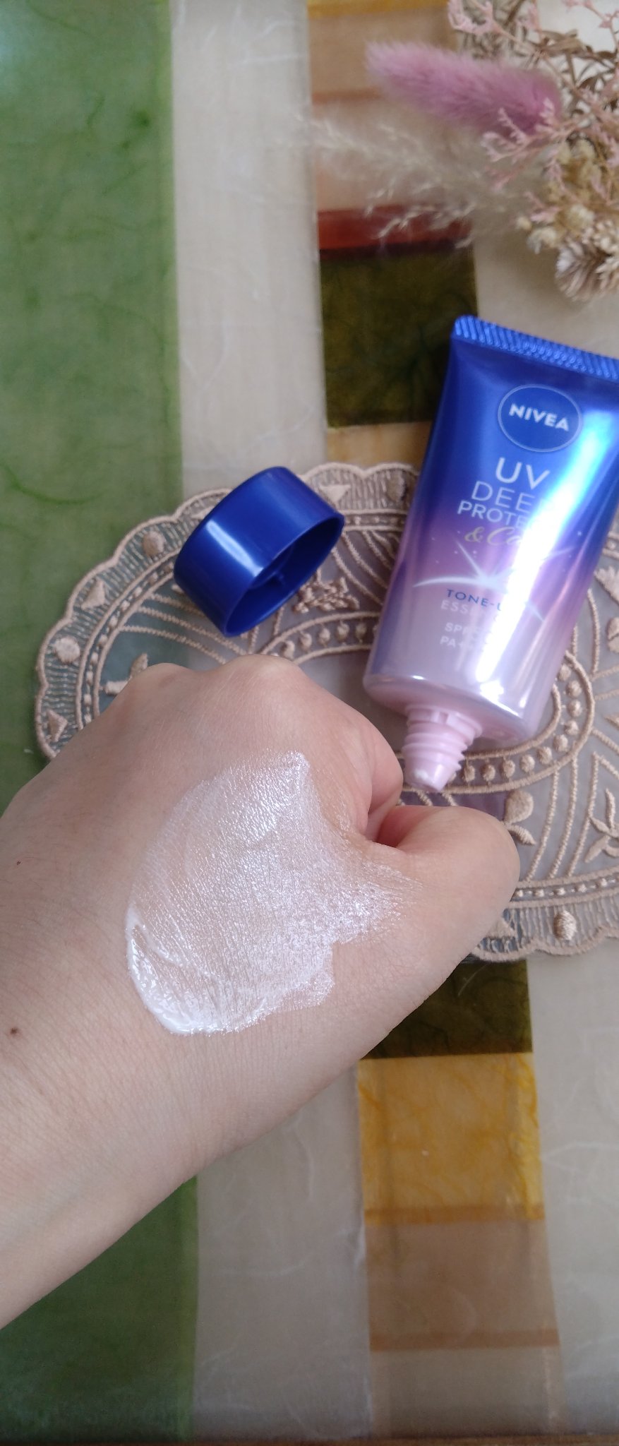 ニベアUV ディープ プロテクト＆ケア トーンアップ エッセンス/ニベア/日焼け止めローションを使ったクチコミ（3枚目）