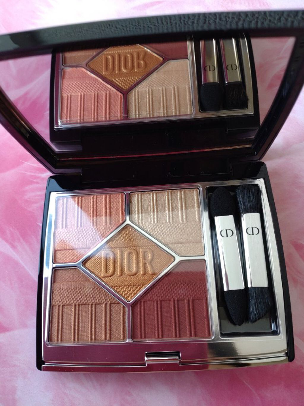 【旧】サンク クルール クチュール/Dior/アイシャドウパレットを使ったクチコミ（2枚目）