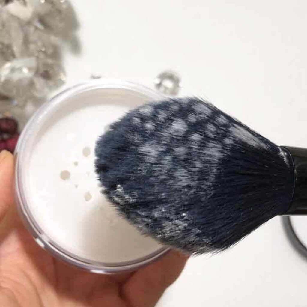 フィニッシングパウダー/チャコット・コスメティクス/ルースパウダーを使ったクチコミ（3枚目）