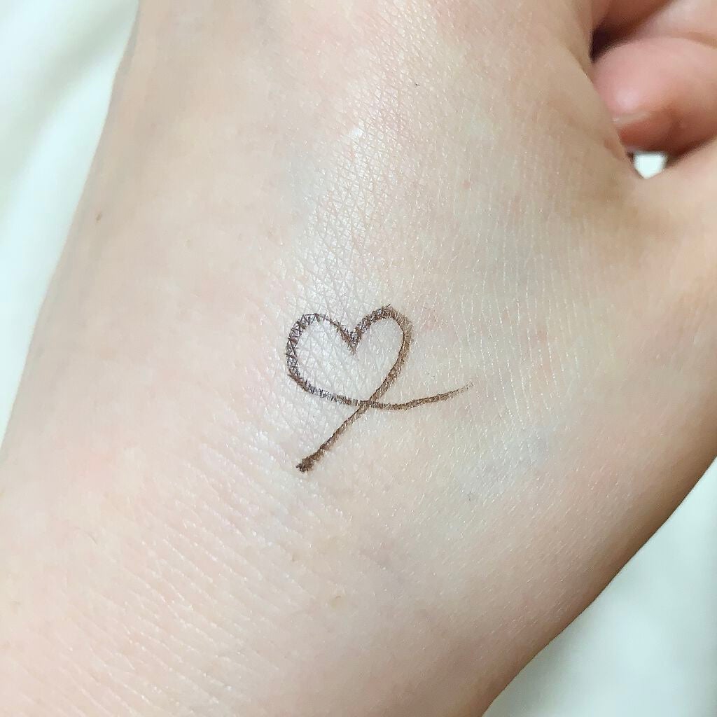 「密着アイライナー」ショート筆リキッド/デジャヴュ/リキッドアイライナーを使ったクチコミ(3枚目)