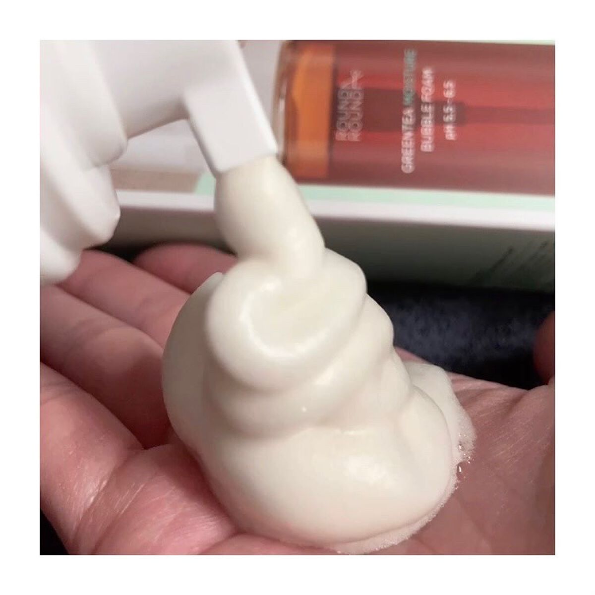 グリーンティーモイスチャーバブルフォーム/ラウンドアラウンド/泡洗顔を使ったクチコミ(4枚目)