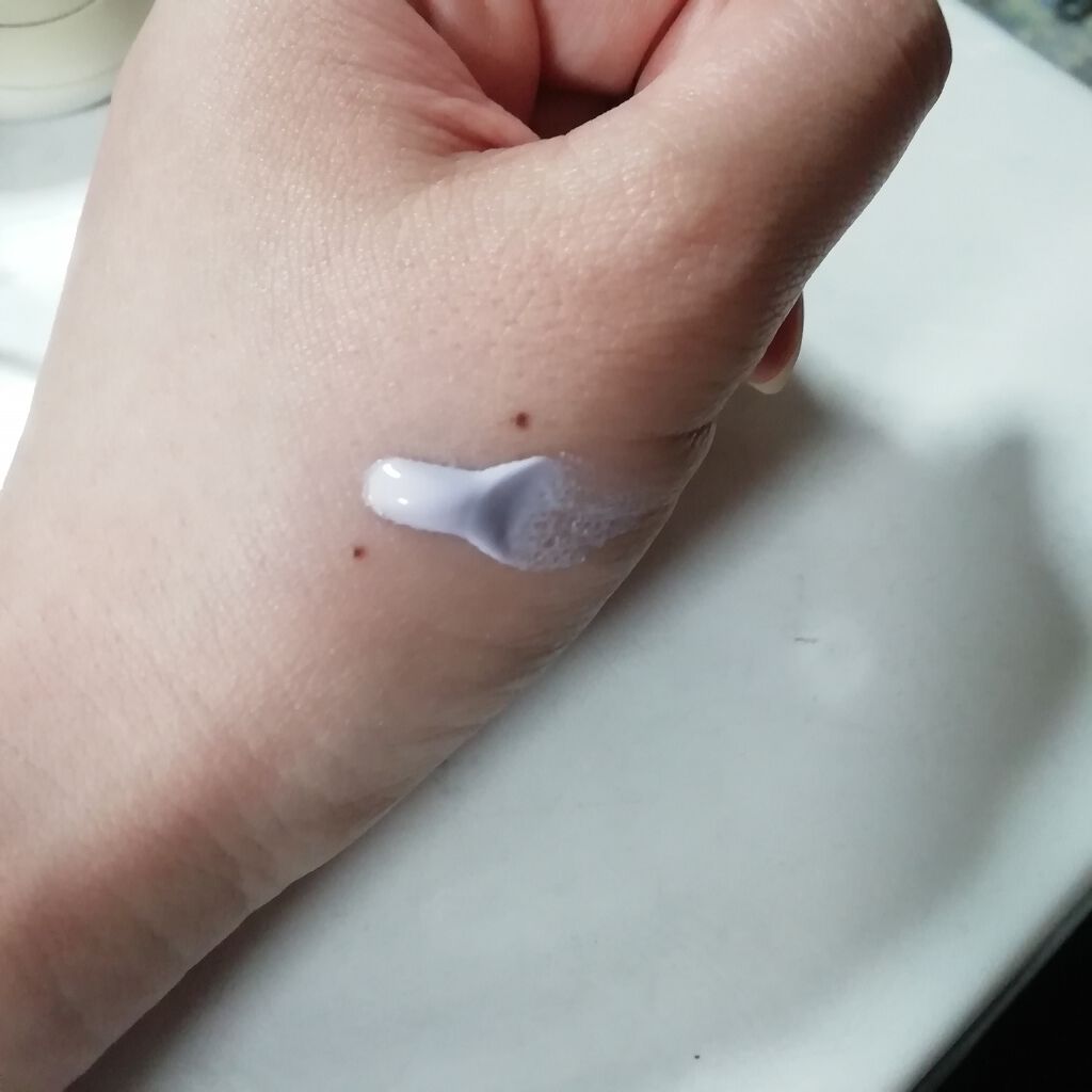 パラソーラ イルミスキン UVエッセンス V【クールイルミ】/パラソーラ/日焼け止め・UVケアを使ったクチコミ(1枚目)