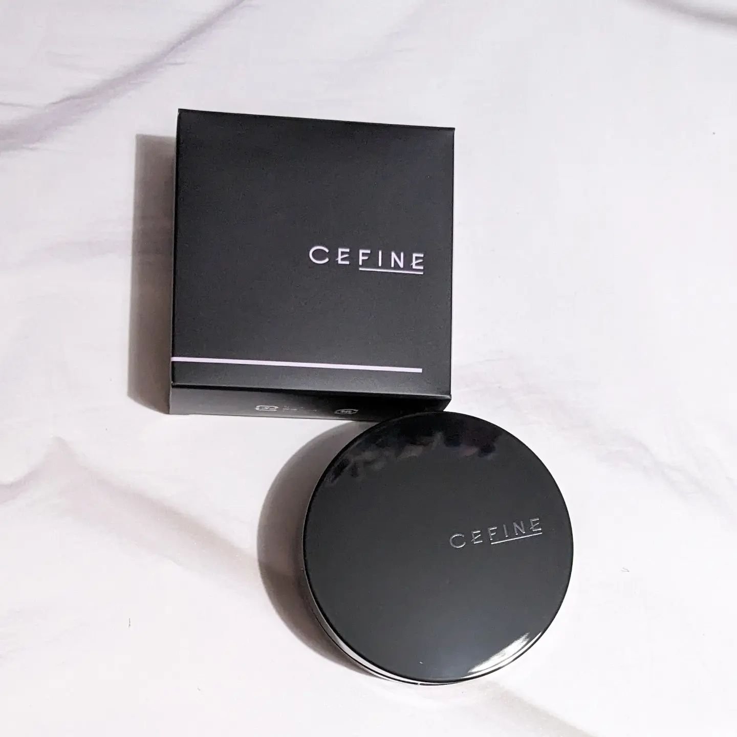 シルキーウェットリクイド 02 自然な肌色 （レフィル(パフ付)）/セフィーヌ/クリーム・エマルジョンファンデーションを使ったクチコミ（1枚目）