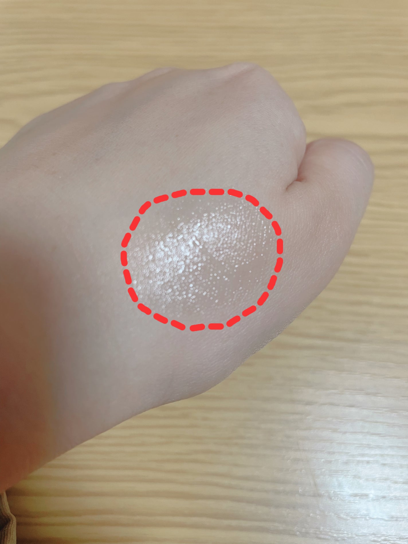 オーガニック認証 精油リップスティック スーパーポジティブ ライズ/THE PUBLIC ORGANIC/リップクリームを使ったクチコミ(2枚目)