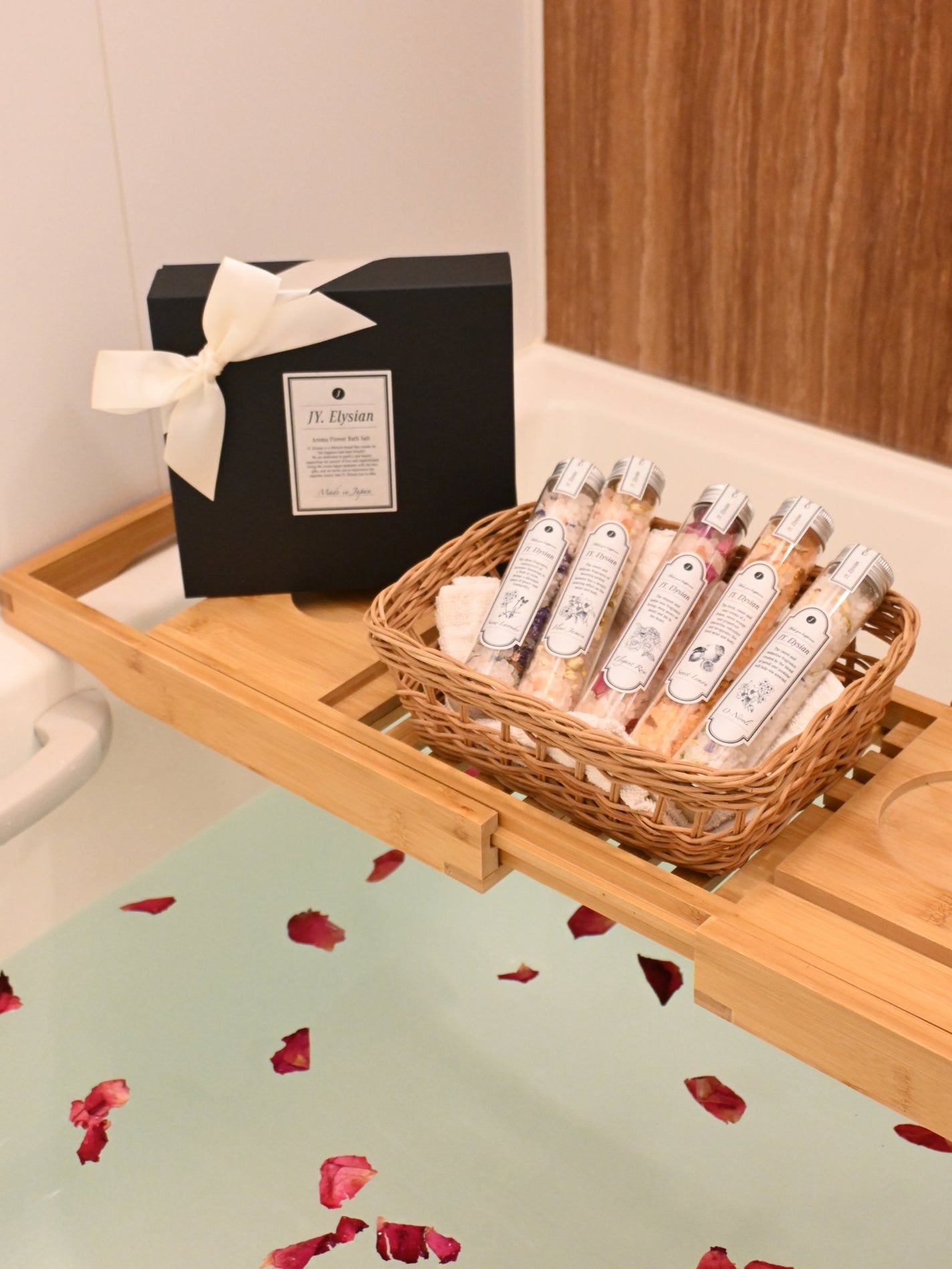 tty on LIPS 「\ギフトにおすすめ⟡.·/𝐉𝐘.𝐞𝐥𝐲𝐬𝐢𝐚𝐧アロマフ..」(1枚目)