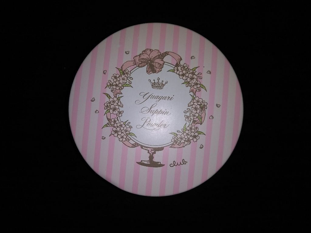 すっぴんパウダー B サクラスウィートソローの香り 2022/クラブ/プレストパウダーを使ったクチコミ(1枚目)