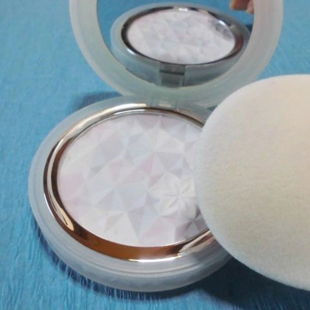 AQ オーラ リフレクター/DECORTÉ/プレストパウダーを使ったクチコミ(3枚目)