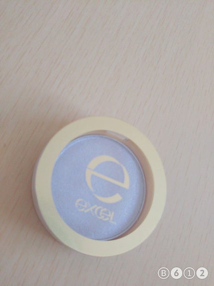 シャイニーシャドウ N/excel/単色アイシャドウを使ったクチコミ(1枚目)