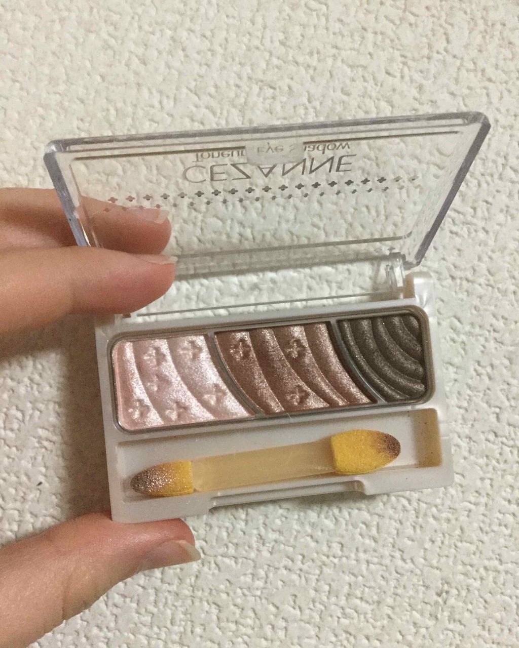 トーンアップアイシャドウ/CEZANNE/アイシャドウパレットを使ったクチコミ(2枚目)