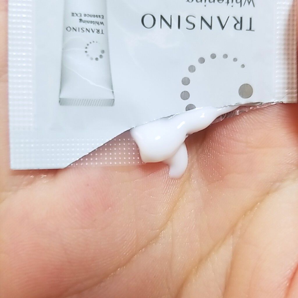 薬用ホワイトニングエッセンスEXII/トランシーノ/美容液を使ったクチコミ(3枚目)