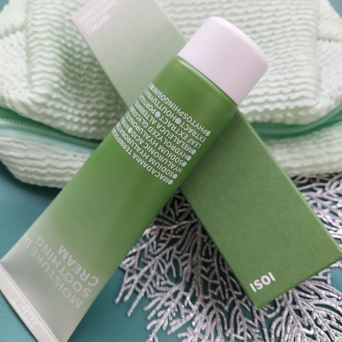 響き on LIPS 「❥︎ISOI✼••┈┈┈┈••✼••┈┈┈┈••✼••┈┈┈┈..」(3枚目)