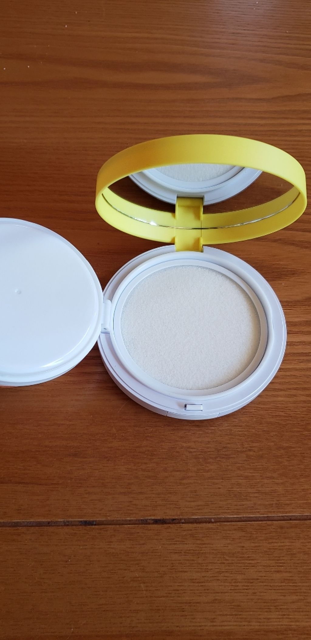 フジコあぶらとりウォーターパウダー/Fujiko/プレストパウダーを使ったクチコミ(2枚目)