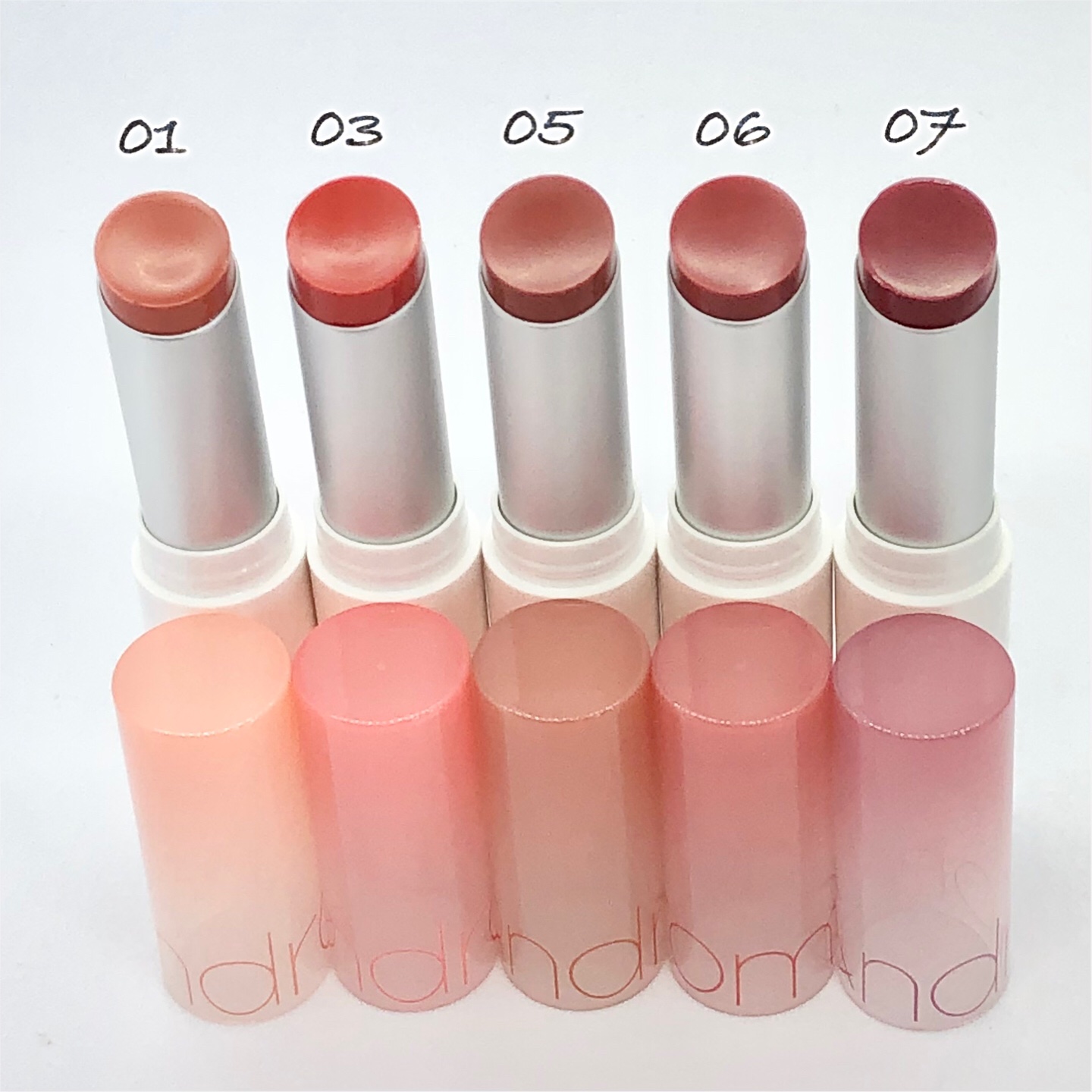 グラスティングメルティングバーム/rom&nd/リップバームを使ったクチコミ（3枚目）