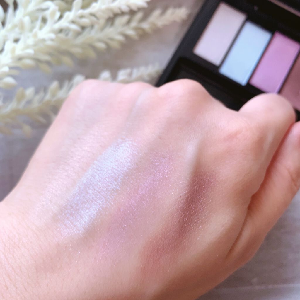 レイヤードカラーズアイシャドウ 01 エステティックスカイ/KANEBO/アイシャドウパレットを使ったクチコミ（2枚目）