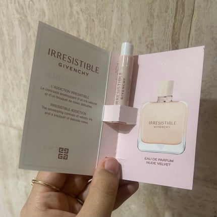 イレジスティブル オーデパルファム ヌード ベルベット/GIVENCHY/香水を使ったクチコミ(2枚目)