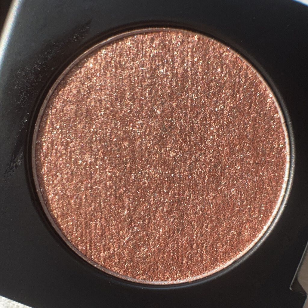 グリッターロックアイズ/ETUDE/単色アイシャドウを使ったクチコミ（2枚目）