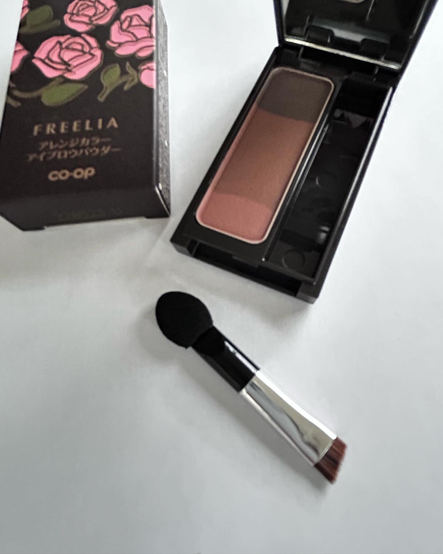 フリーリア アレンジカラーアイブロウパウダー/コープ/パウダーアイブロウを使ったクチコミ(2枚目)