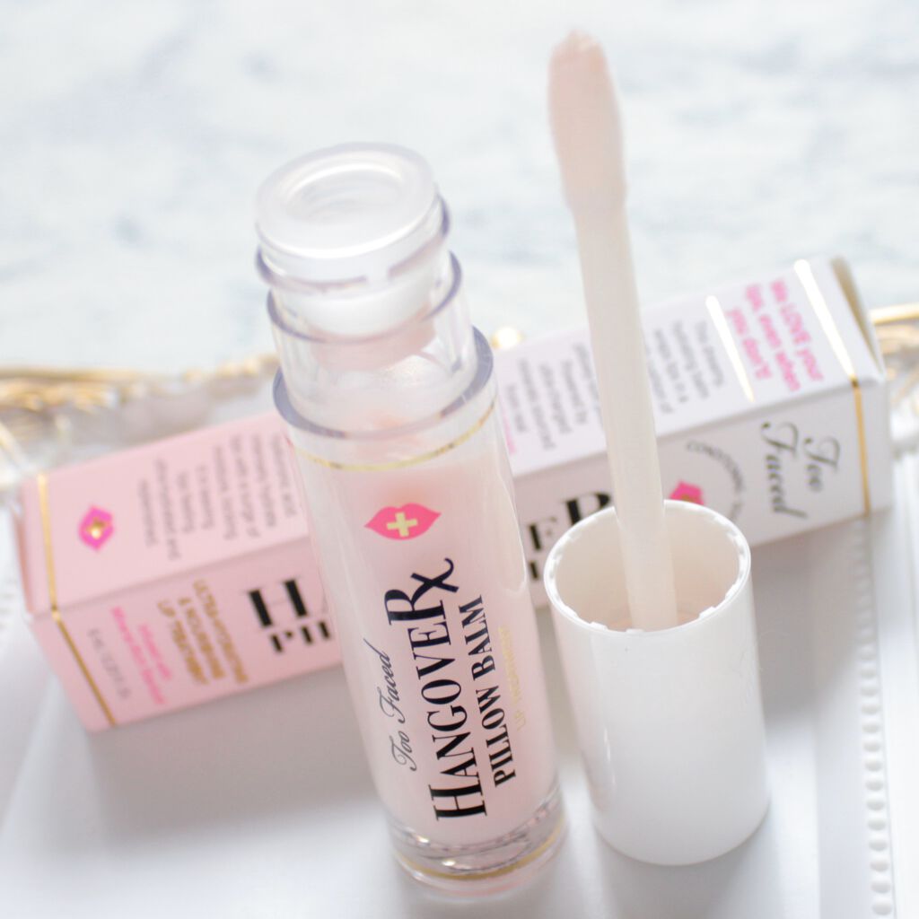 ～トゥー フェイスド ハングオーバー～ ピロー バーム リップ トリートメント/Too Faced/リップ美容液を使ったクチコミ（3枚目）