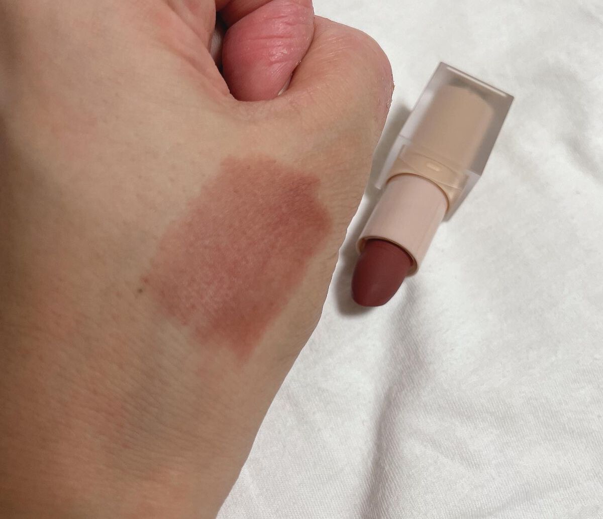 ベルベットフィックスリップバーム/perse/リップバームを使ったクチコミ(4枚目)