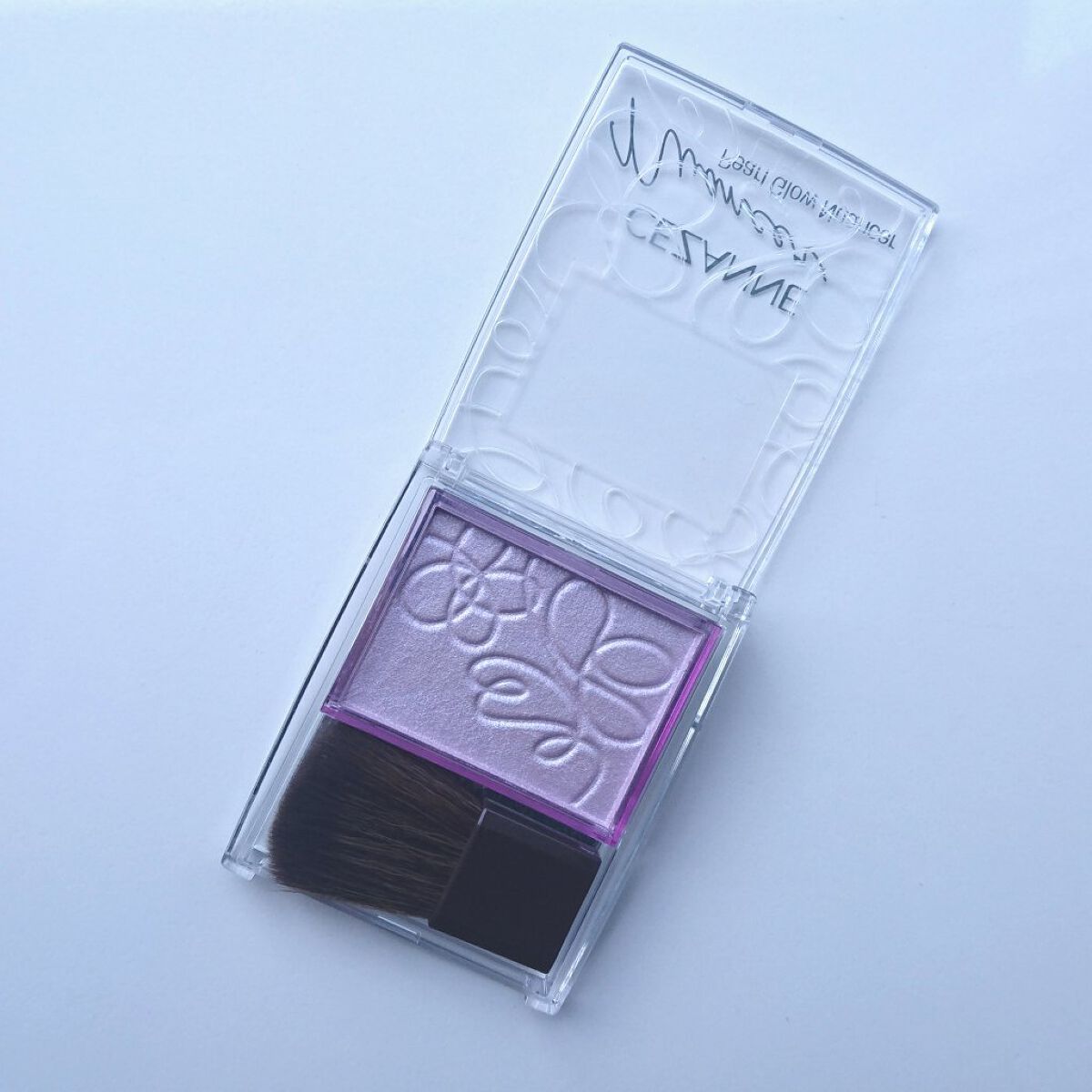 パールグロウニュアンサー/CEZANNE/パウダーハイライトを使ったクチコミ（1枚目）