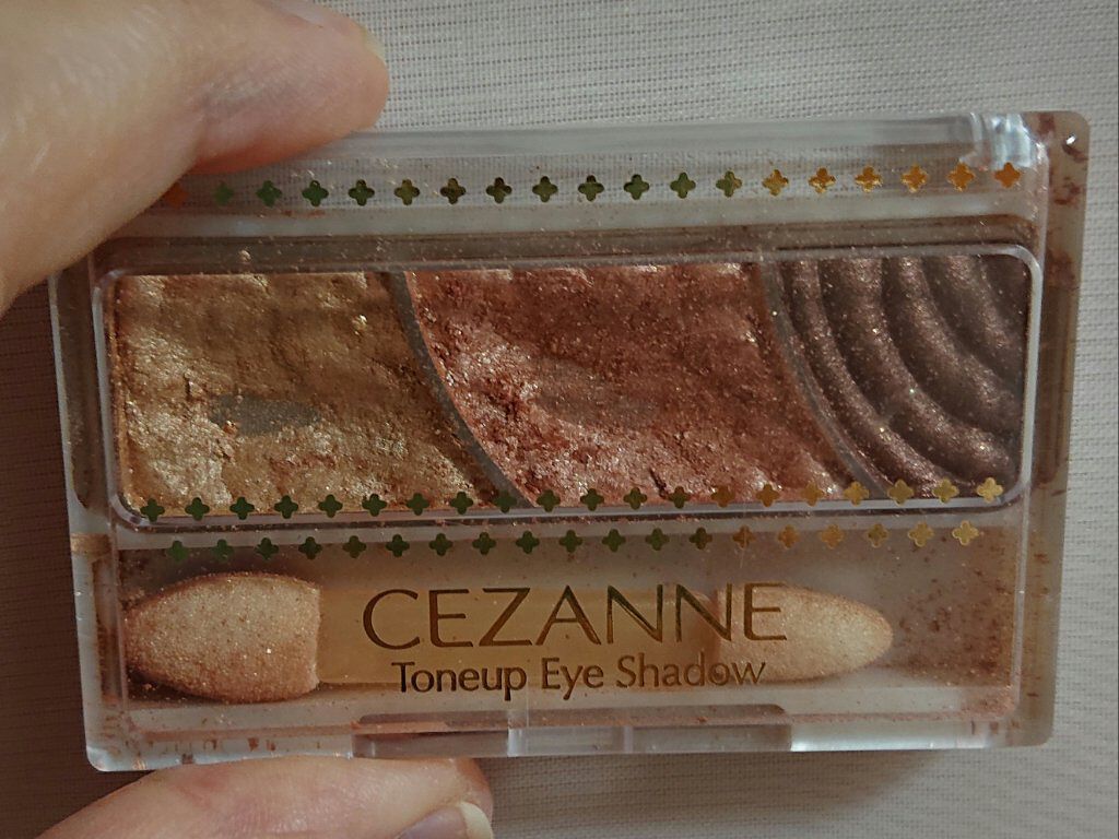 トーンアップアイシャドウ/CEZANNE/アイシャドウパレットを使ったクチコミ（1枚目）