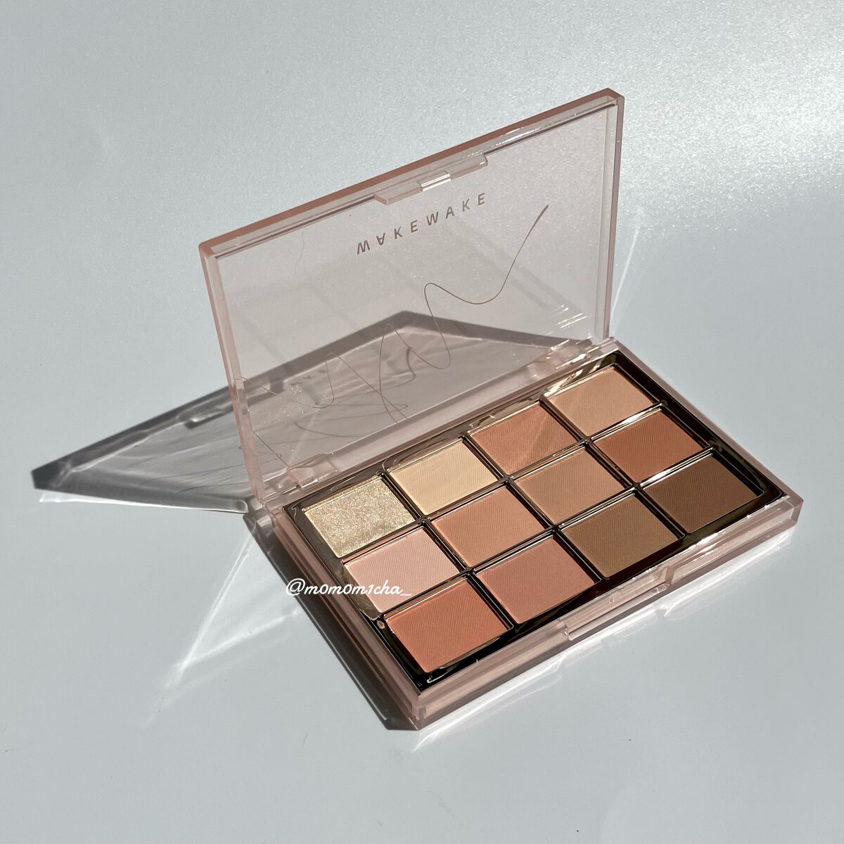 ソフトブラーリングアイパレット/wakemake/アイシャドウパレットを使ったクチコミ(2枚目)