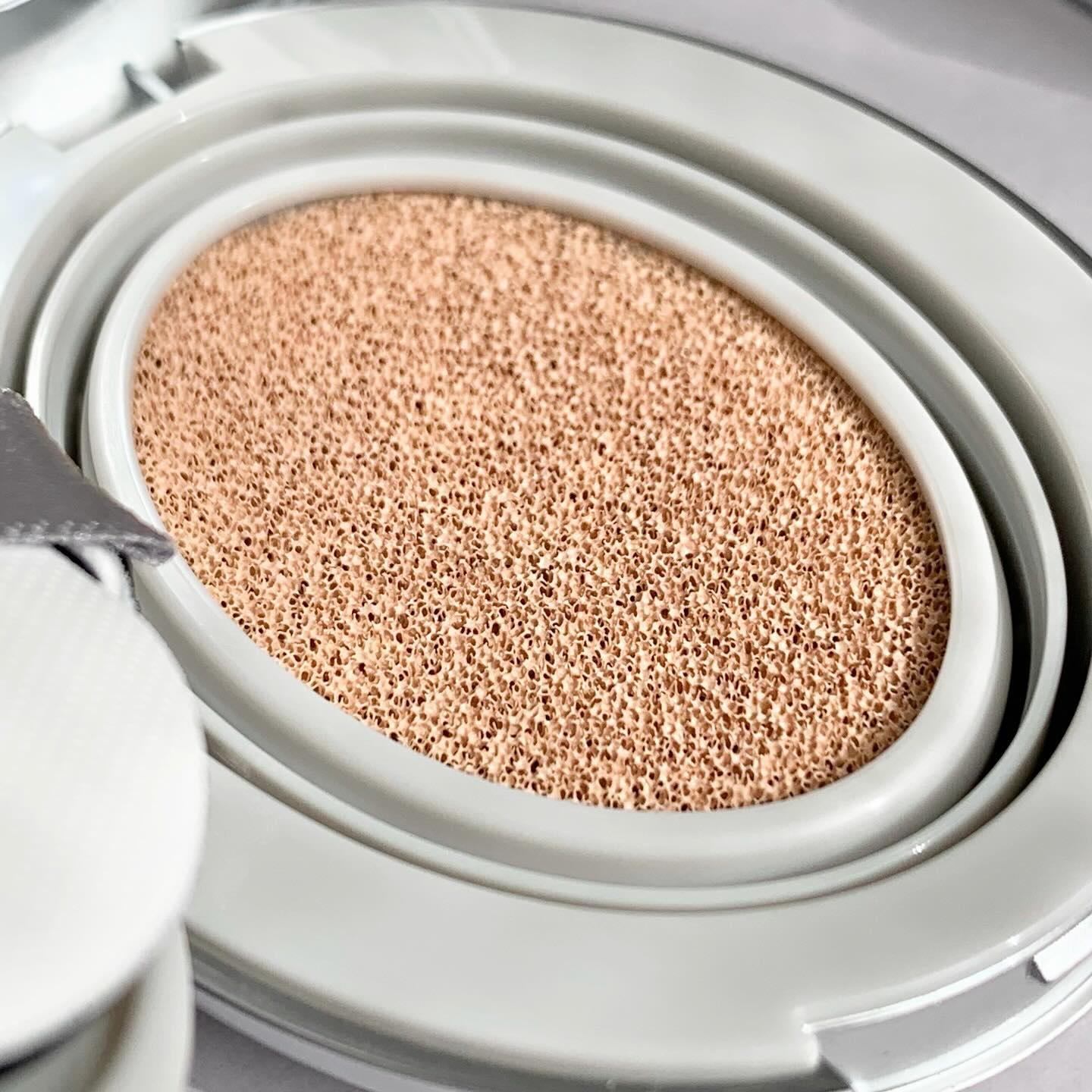 マスクフィットオーラクッション/TIRTIR(ティルティル)/クッションファンデーションを使ったクチコミ（3枚目）