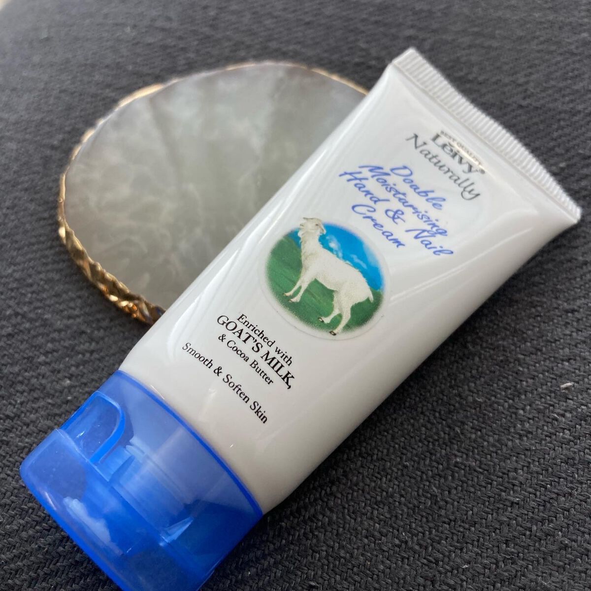 レイヴィー ハンド&ネイルクリームゴートミルク/Leivy/ハンドクリームを使ったクチコミ(5枚目)