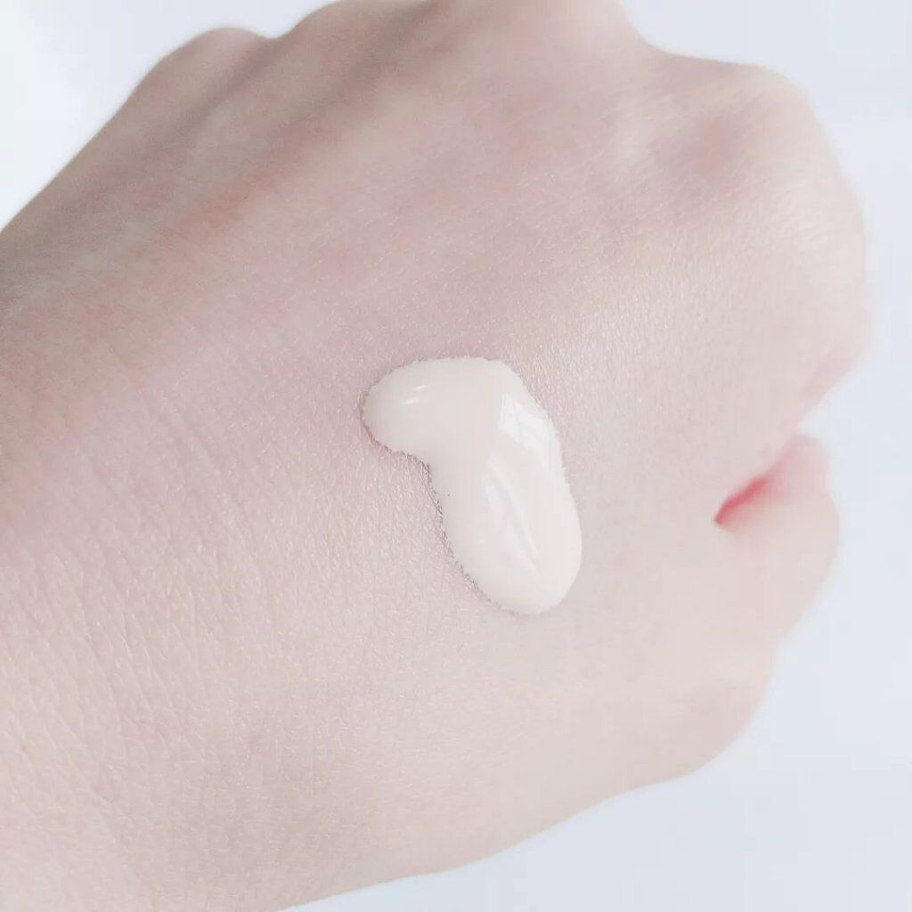 ライトフル C+ティンティッド プライマーSPF45(PA++++)/M・A・C/化粧下地を使ったクチコミ(3枚目)