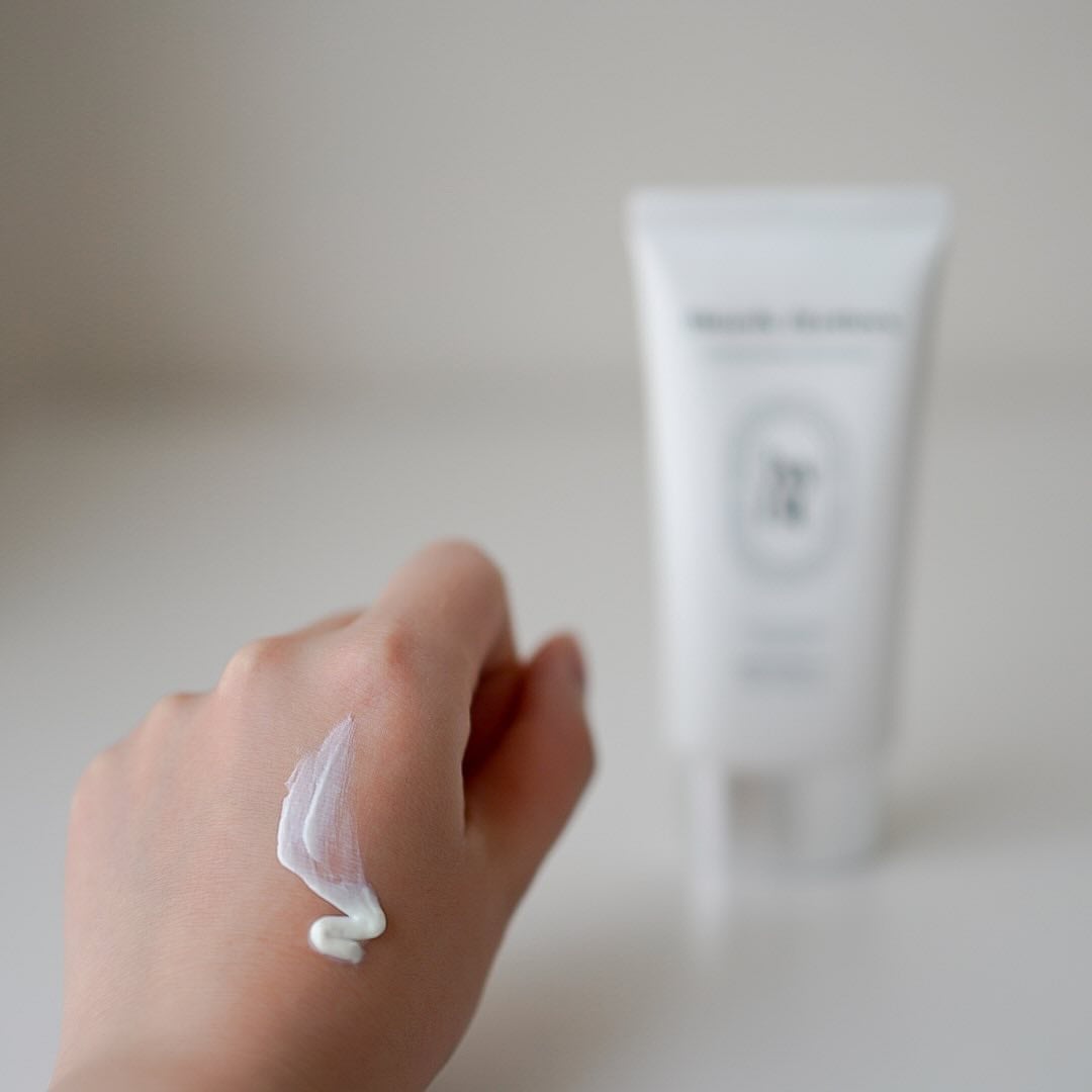 スーディングウォータリー日焼け止め/3Words 8Letters/日焼け止めクリームを使ったクチコミ(4枚目)