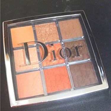 Dior💎バックステージアイパレット
💛001 ウォーム

9色で5000円は安い❣️と思い衝動買い
オレンジの色がとても可愛いです💕

ラメ・マットがパレット１つで叶う優れもの〜💕
特にパールの感じは