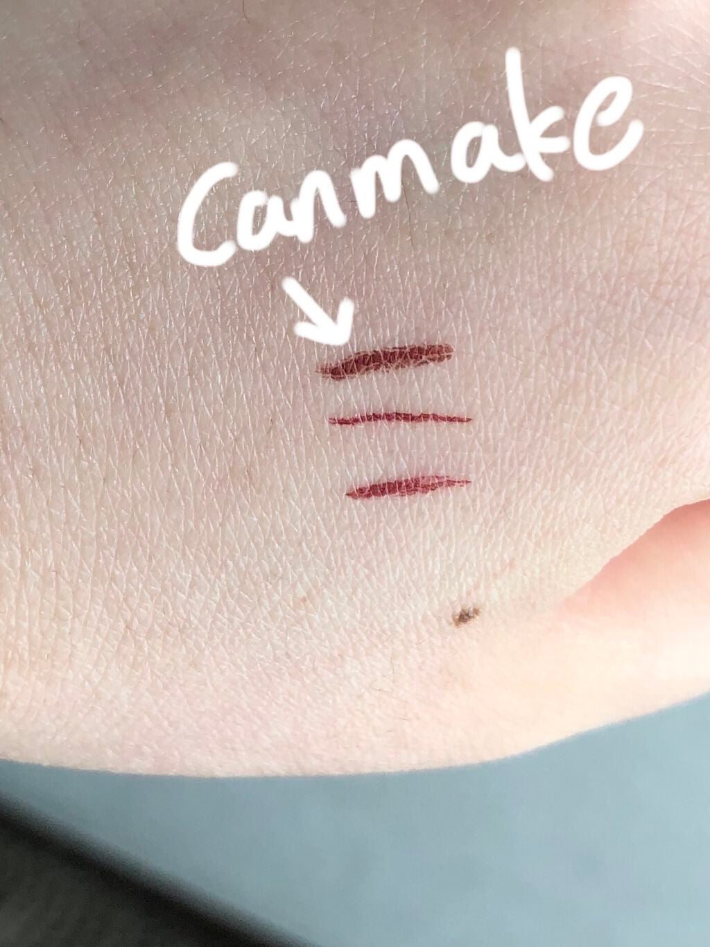 スキルレスライナー/LUMIURGLAS/リキッドアイライナーを使ったクチコミ(4枚目)