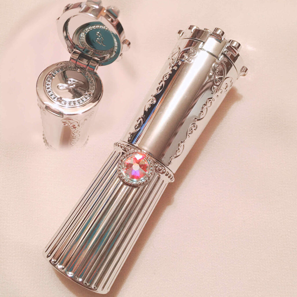 リップブロッサム シャイニーサテン 10 brilliant hibiscus ★限定色/JILL STUART/口紅を使ったクチコミ（2枚目）