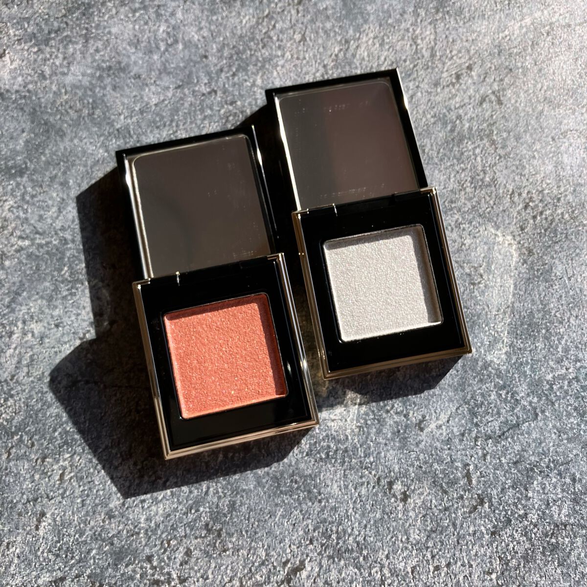 トーン タッチ アイズ 111 氷点華 -HYOUTENKA/SUQQU/単色アイシャドウを使ったクチコミ（1枚目）