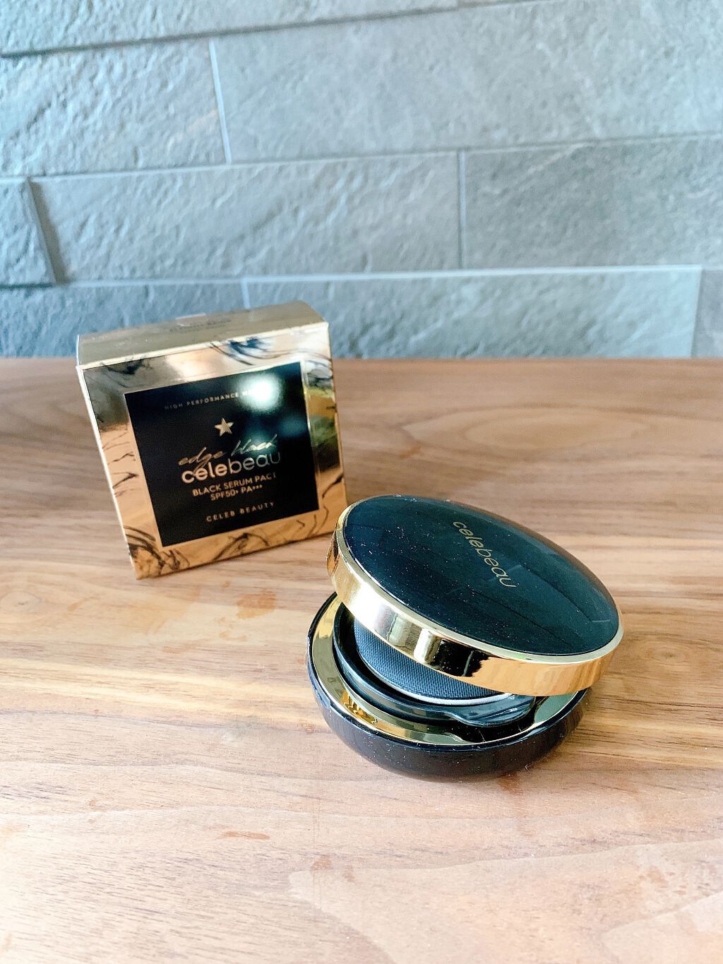 ブラックセラムパクト/celebeau/クリーム・エマルジョンファンデーションを使ったクチコミ(3枚目)