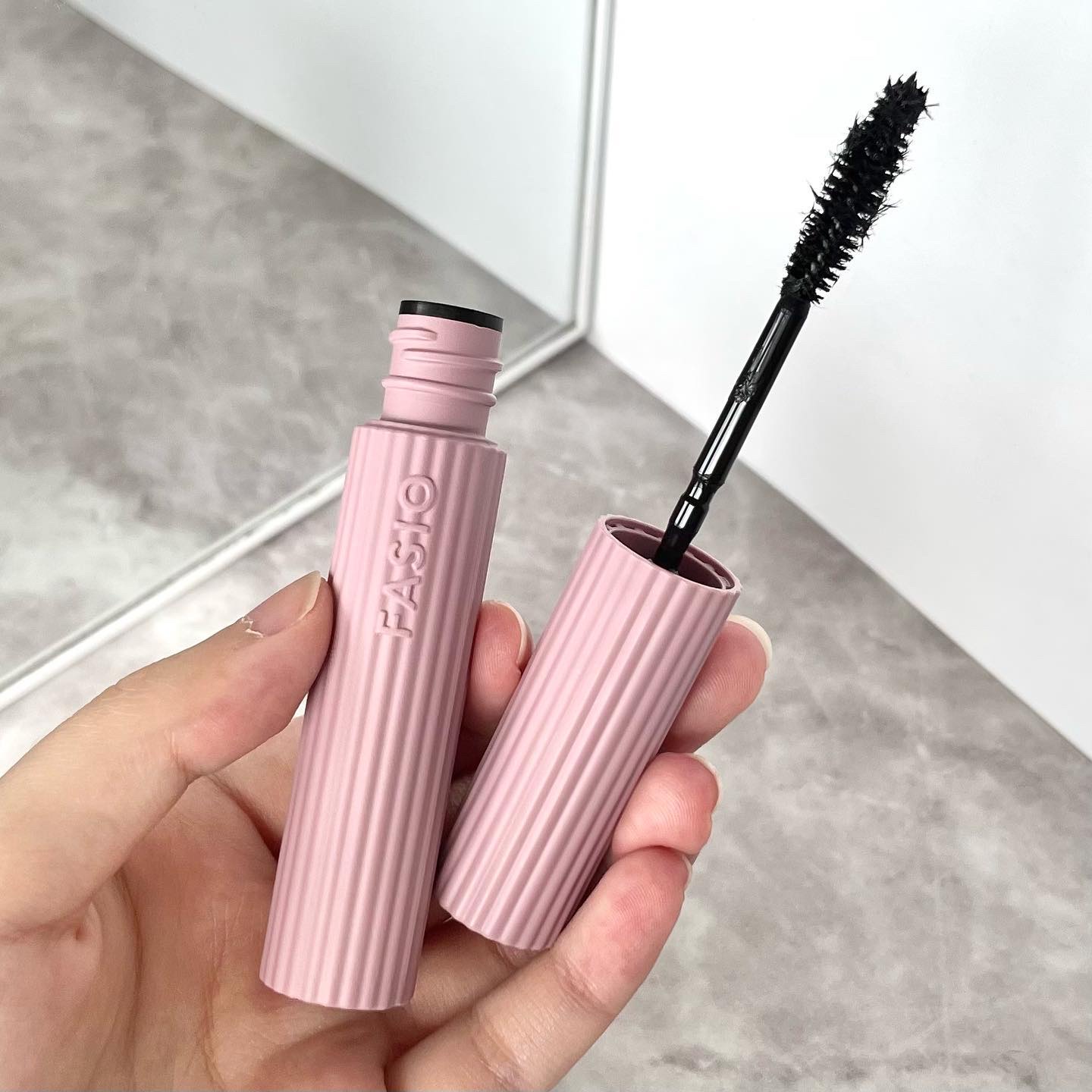 まつパ級 フィルム マスカラ (ロング&ボリューム) 01 ブラック/FASIO/マスカラを使ったクチコミ（1枚目）