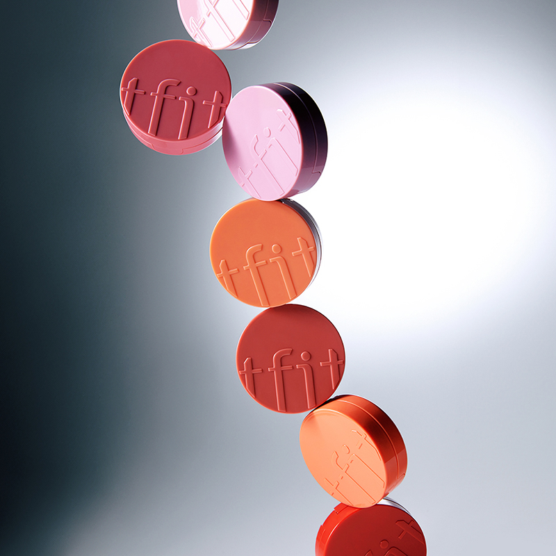 フラッフィーベルベットクッションチーク  TFIT