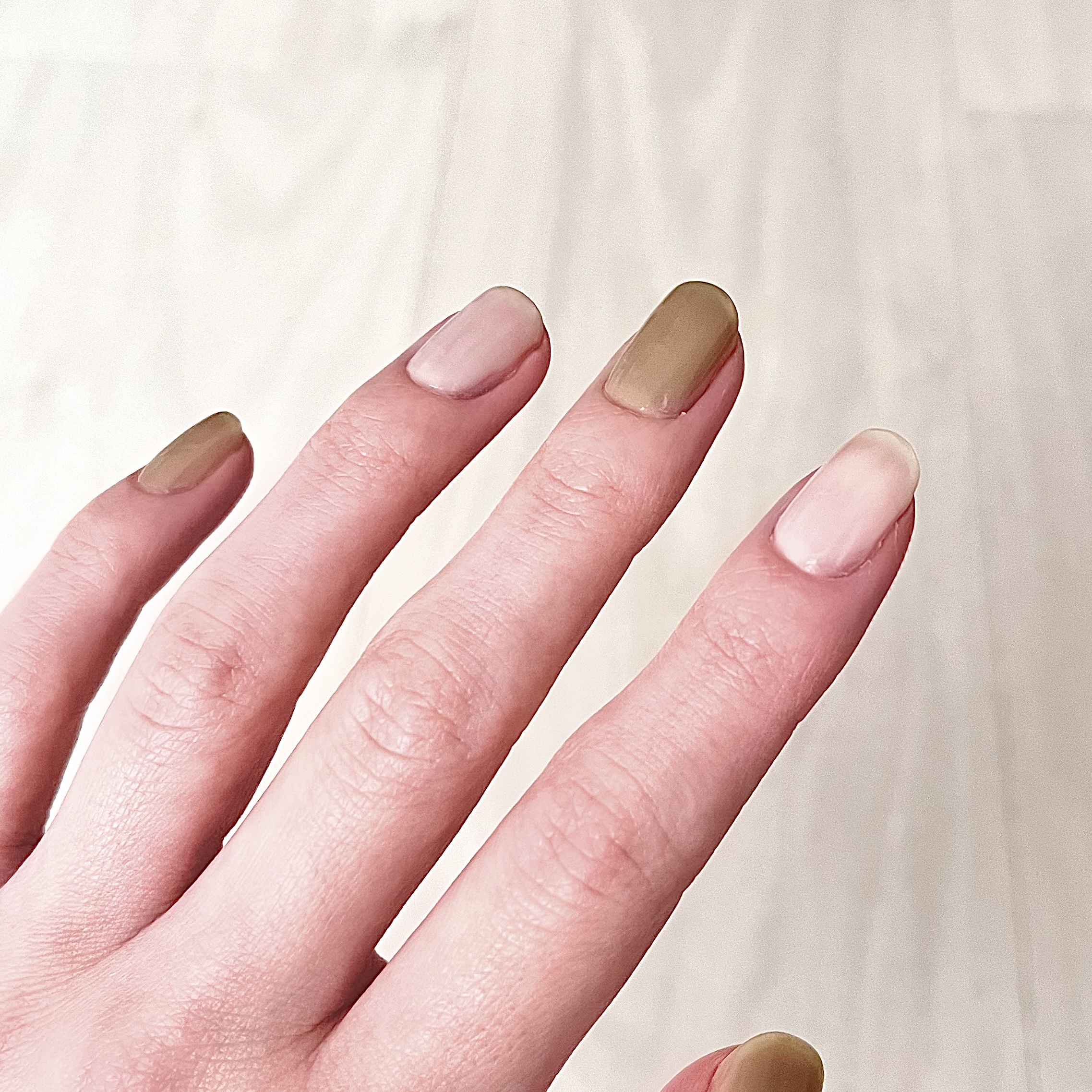 カラフルネイルズ/キャンメイク/マニキュアを使ったクチコミ（3枚目）