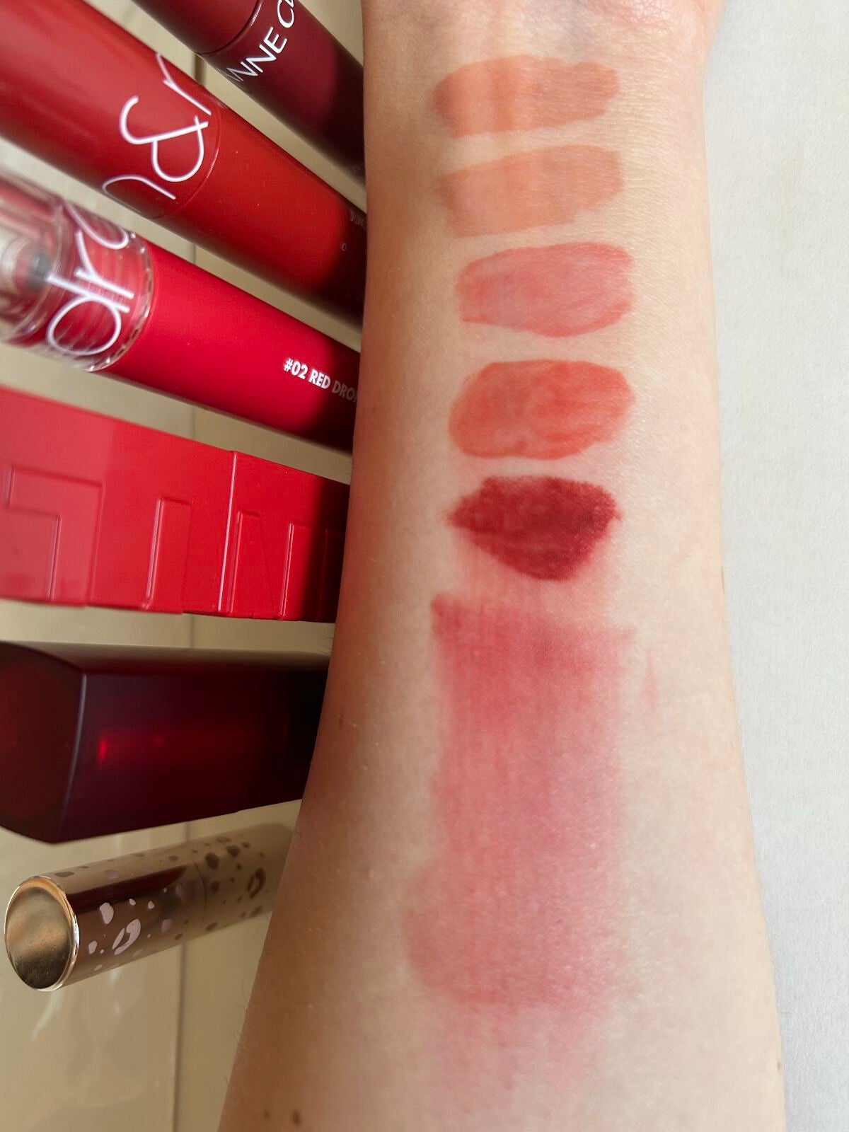 ジューシーラスティングティント/rom&nd/リップティントを使ったクチコミ(2枚目)