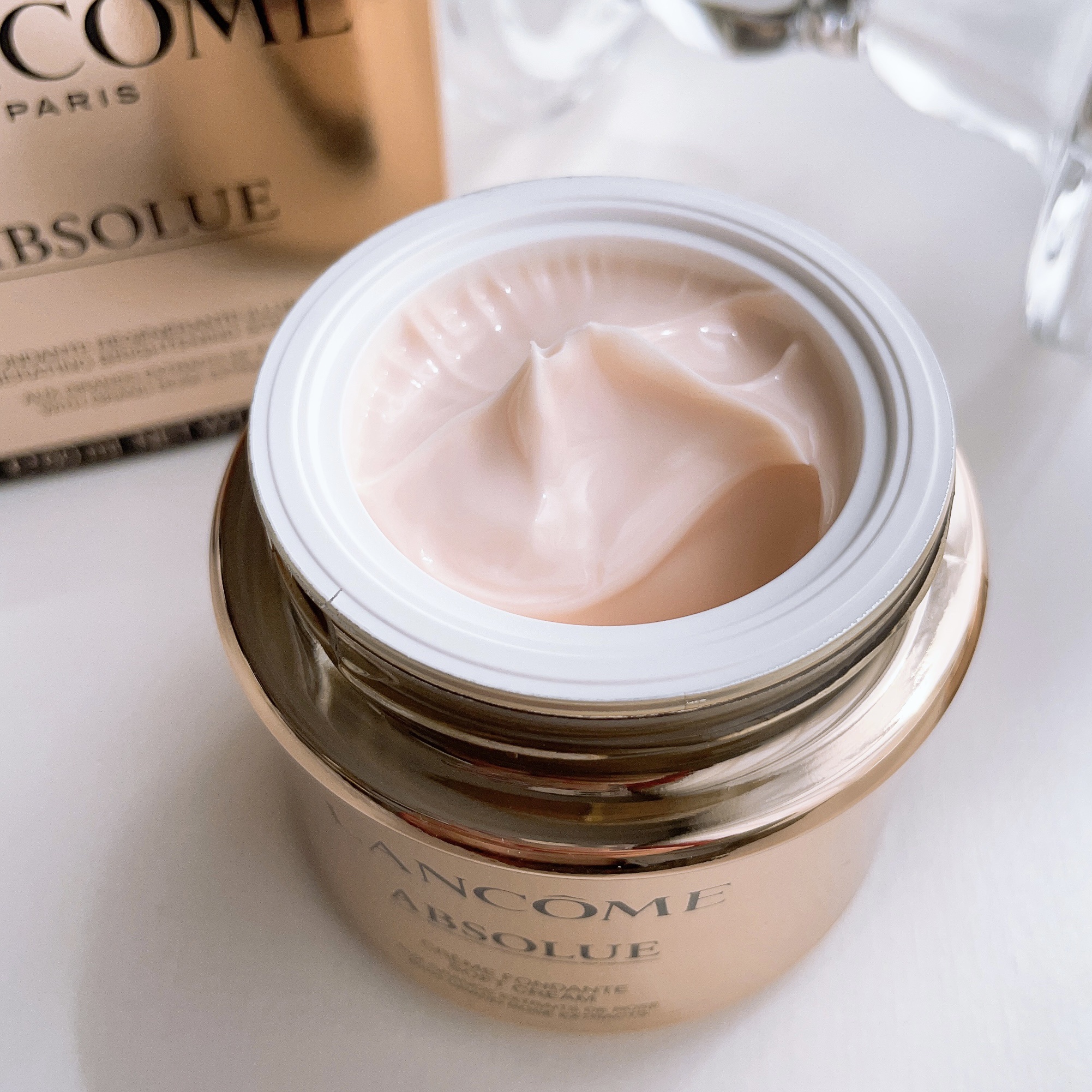 アプソリュ ソフトクリーム 60ml/LANCOME/フェイスクリームを使ったクチコミ（2枚目）