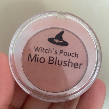 Witch's Pouch ミオ ブラッシャーのクチコミ「最近お気に入りのチーク。

ブラシについてたマークが取れてきちゃった！

ずっと使ってる気がす.....」（1枚目）