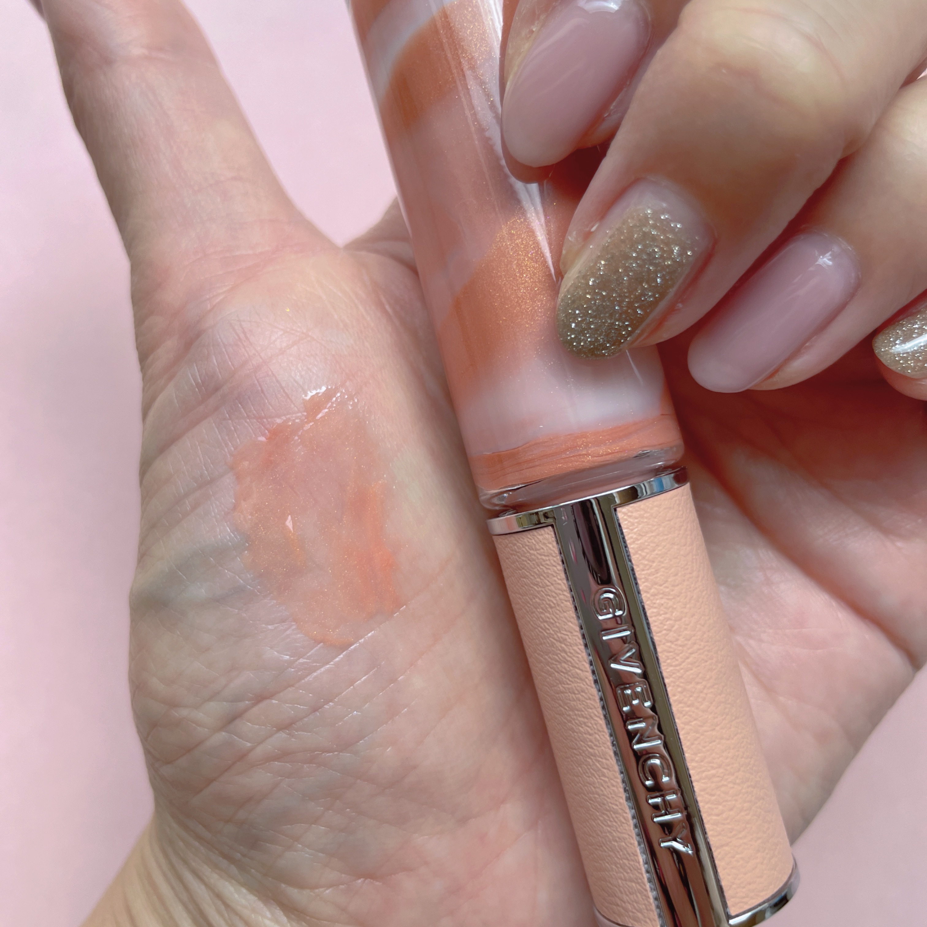 ローズ・パーフェクト・リキッド No.109 スパイシー・メープル/GIVENCHY/口紅を使ったクチコミ（2枚目）