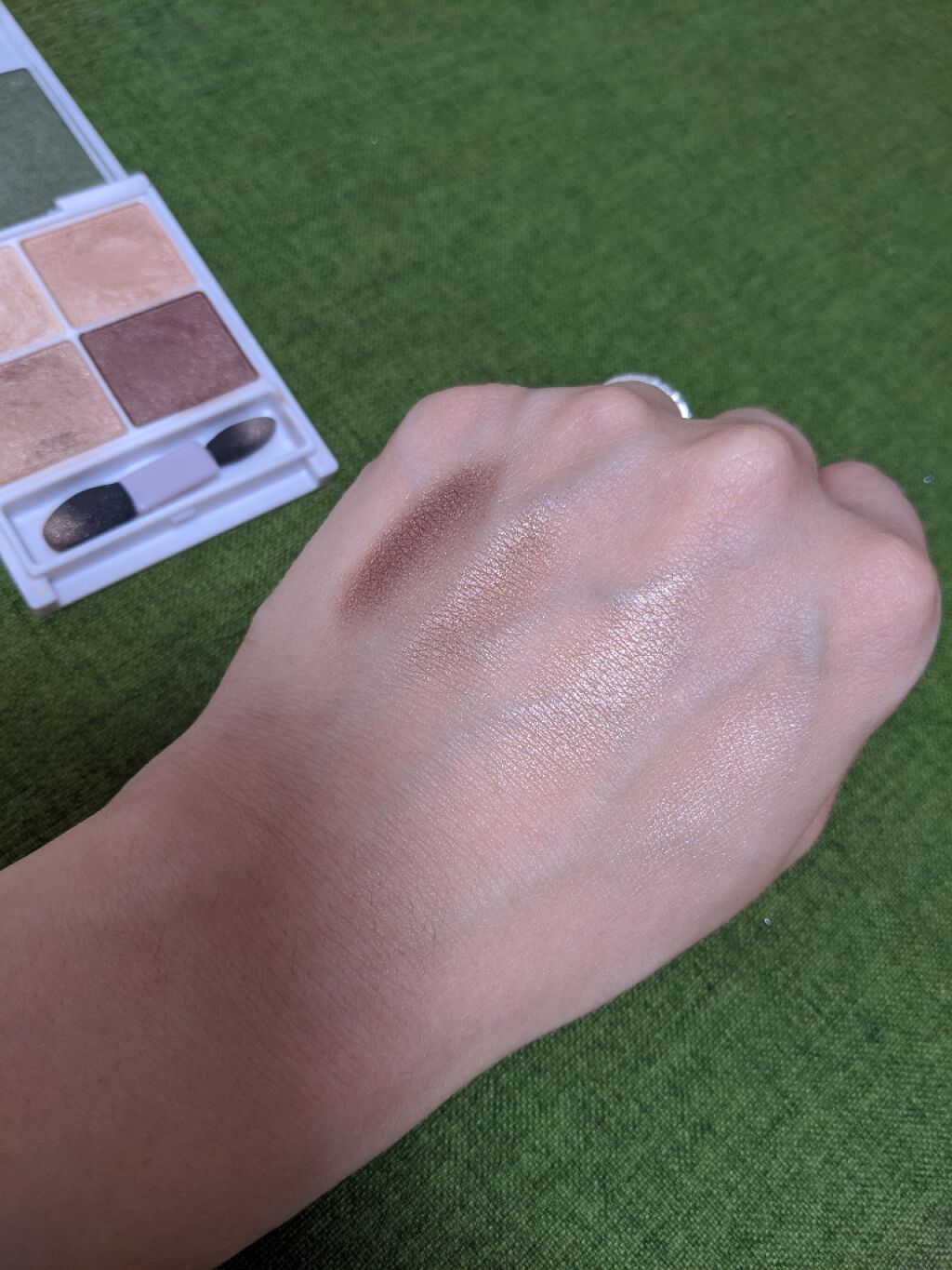 シルキースフレアイズ/キャンメイク/アイシャドウパレットを使ったクチコミ(2枚目)