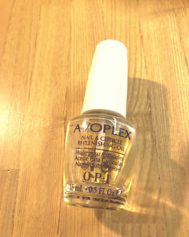 OPI💅アボプレックスオイル✨✨✨

パケがリニューアルしましたね🤩☀️（私のはまだ旧バージョン）

キューティクルオイルの王道だと思います👍🏻💕

天然アボガドオイルが配合されていて、乾燥から指さきを